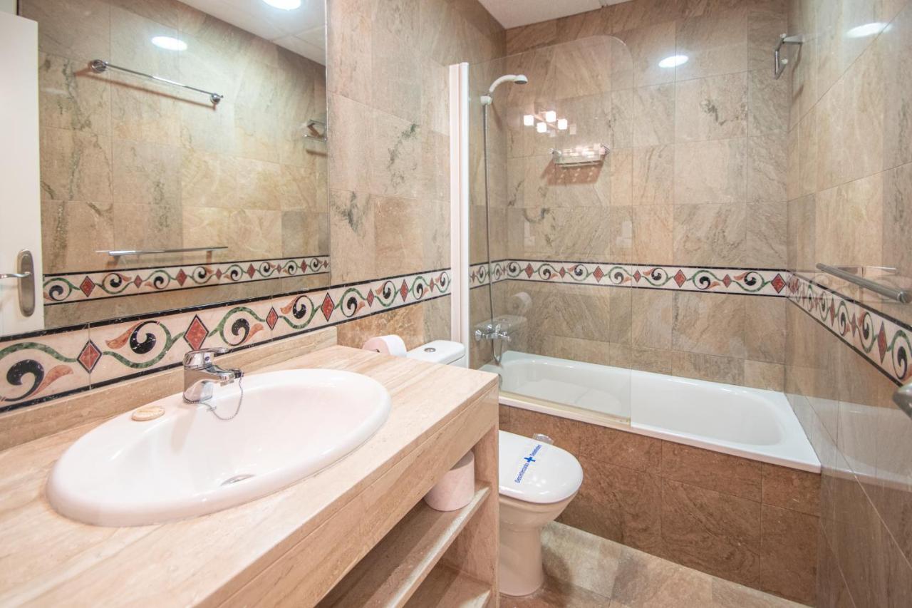 Apartamento El Meridiano De Cadiz Luaran gambar